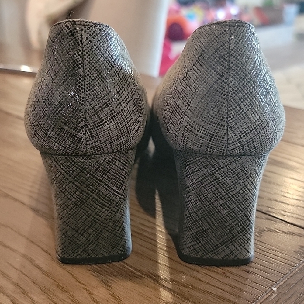 Stuart weitzman heels - Picture 3 of 6